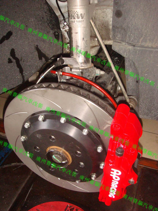 高爾夫GTI改裝紅色AP5200大四活塞作業