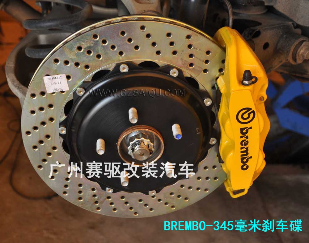 改裝BREMBO六活塞剎車套裝