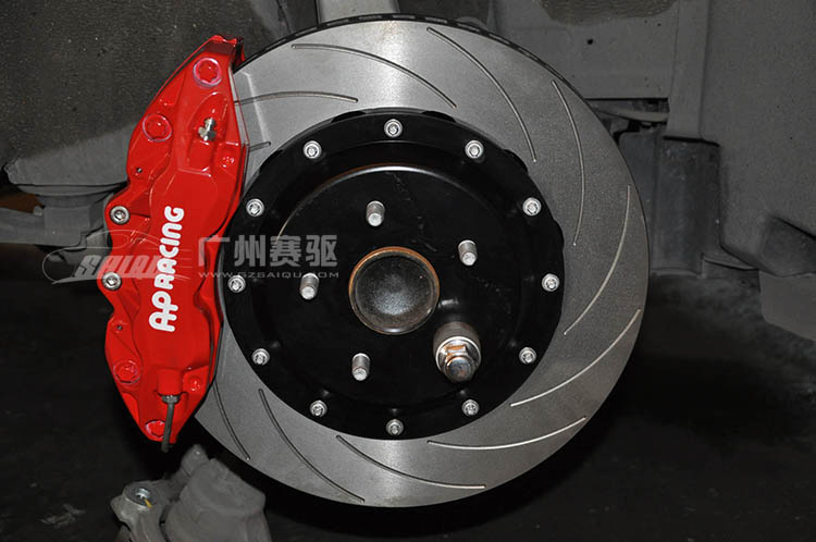 為改裝而生！銳志剎車(chē)升級(jí)英國(guó)AP剎車(chē)前六后四