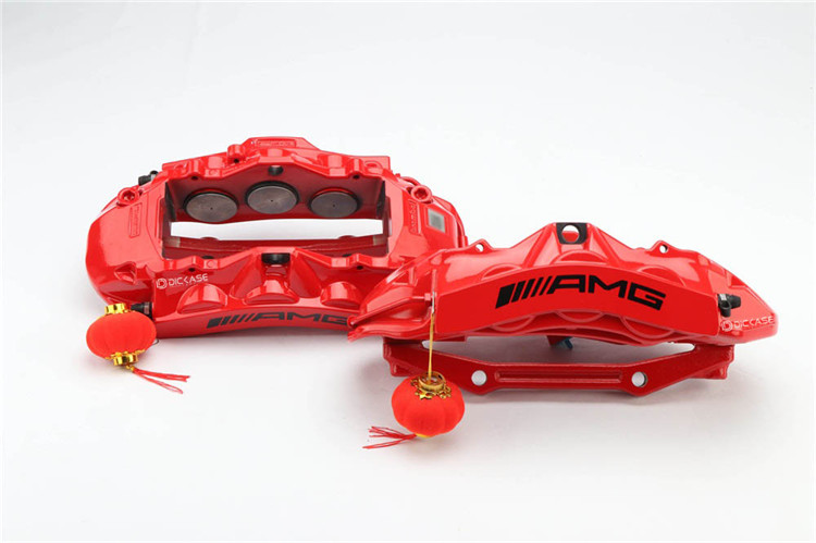 AMG六活塞剎車 18寸輪轂安裝