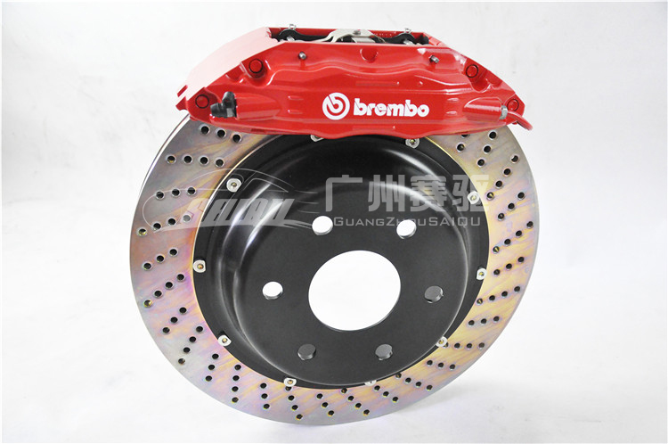 起亞K5升級(jí)BREMBO F50大四活塞卡鉗剎車(chē)套裝 K5專用4活塞鮑魚(yú) 提高行車(chē)安全
